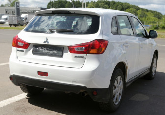 Подержанный автомобиль Mitsubishi ASX 2013 года (6 фото)