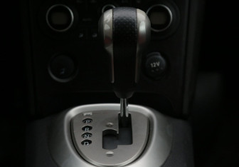 Подержанный автомобиль Nissan Qashqai 2007 года (15 фото)