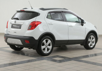 Подержанный автомобиль Opel Mokka 2013 года (4 фото)