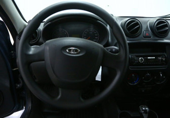 Подержанный автомобиль LADA (ВАЗ) Granta Sedan 2013 года (9 фото)