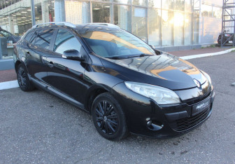 Подержанный автомобиль Renault Megane Wagon 2009 года (1 фото)