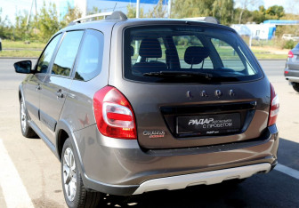 Подержанный автомобиль LADA (ВАЗ) Granta Wagon 2019 года (4 фото)