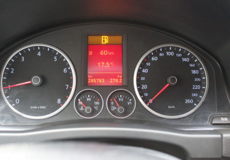 Подержанный автомобиль Volkswagen Tiguan 2008 года (14 фото)