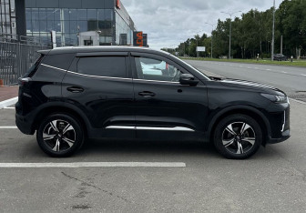 Подержанный автомобиль Chery Tiggo 4 2024 года (3 фото)