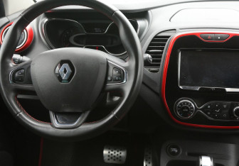 Подержанный автомобиль Renault Kaptur 2019 года (15 фото)