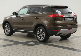 Подержанный автомобиль Geely Atlas 2019 года (2 фото)