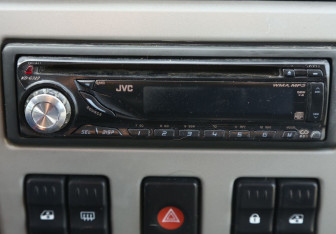 Подержанный автомобиль Renault Logan Sedan 2007 года (13 фото)