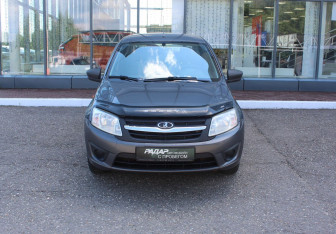 Подержанный автомобиль LADA (ВАЗ) Granta Sedan 2015 года (2 фото)