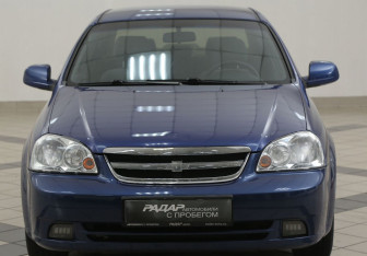 Подержанный автомобиль Chevrolet Lacetti Sedan 2011 года (6 фото)