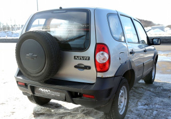 Подержанный автомобиль Chevrolet Niva 2014 года (6 фото)