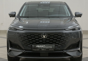 Подержанный автомобиль Changan UNI-K 2023 года (6 фото)