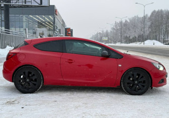 Подержанный автомобиль Opel Astra Hatchback 2013 года (6 фото)