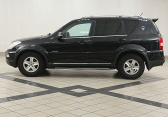 Подержанный автомобиль SsangYong Rexton 2012 года (7 фото)