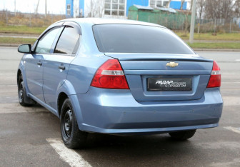 Подержанный автомобиль Chevrolet Aveo Sedan 2006 года (4 фото)