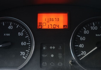 Подержанный автомобиль Nissan Almera Sedan 2013 года (17 фото)