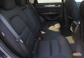 Подержанный автомобиль Mazda CX-5 2021 года (11 фото)