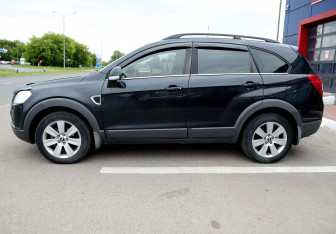 Подержанный автомобиль Chevrolet Captiva 2009 года (8 фото)