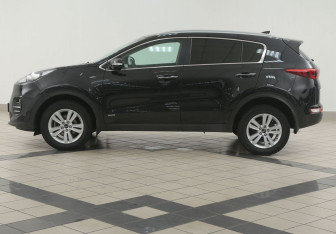 Подержанный автомобиль Kia Sportage 2017 года (7 фото)