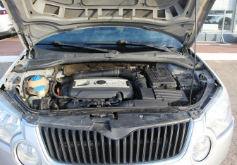 Подержанный автомобиль Skoda Yeti 2012 года (15 фото)