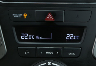 Подержанный автомобиль Hyundai Santa Fe 2018 года (17 фото)