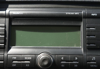 Подержанный автомобиль Skoda Octavia Liftback 2008 года (15 фото)