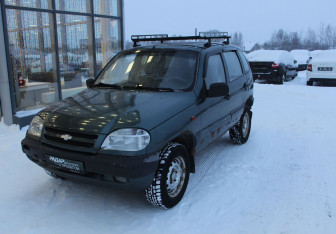 Подержанный автомобиль Chevrolet Niva 2007 года (3 фото)