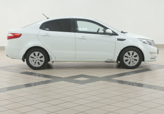 Подержанный автомобиль Kia Rio Sedan 2012 года (5 фото)