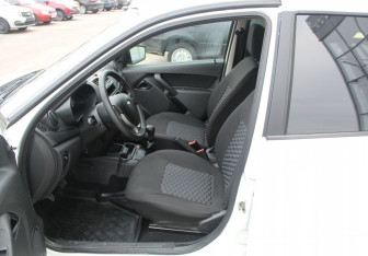 Подержанный автомобиль LADA (ВАЗ) Granta Sedan 2019 года (10 фото)