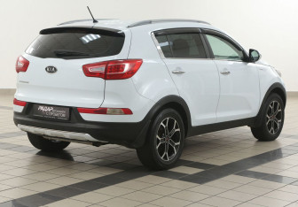 Подержанный автомобиль Kia Sportage 2011 года (4 фото)