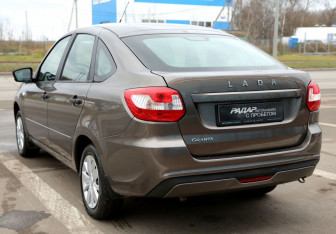 Подержанный автомобиль LADA (ВАЗ) Granta Liftback 2019 года (4 фото)