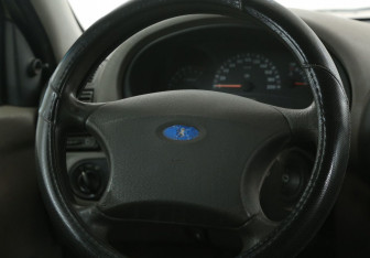 Подержанный автомобиль LADA (ВАЗ) Kalina Sedan 2006 года (16 фото)