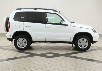 Подержанный автомобиль Chevrolet Niva 2019 года (5 фото)