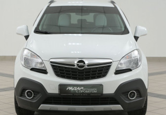 Подержанный автомобиль Opel Mokka 2013 года (6 фото)