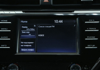 Подержанный автомобиль Toyota Camry Sedan 2018 года (13 фото)