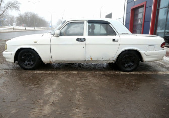 Подержанный автомобиль ГАЗ 3110 «Волга» Sedan 2001 года (8 фото)