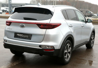 Подержанный автомобиль Kia Sportage 2018 года (6 фото)