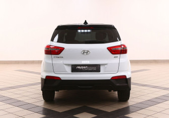 Подержанный автомобиль Hyundai Creta 2019 года (3 фото)