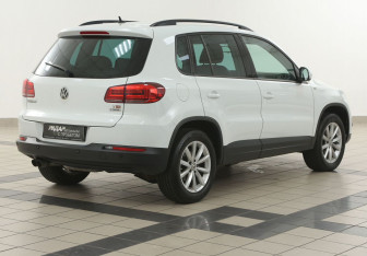 Подержанный автомобиль Volkswagen Tiguan 2015 года (4 фото)