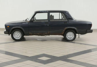 Подержанный автомобиль LADA (ВАЗ) 2107 2012 года (7 фото)