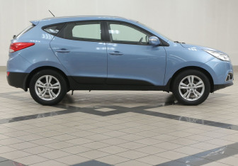 Подержанный автомобиль Hyundai ix35 2012 года (5 фото)