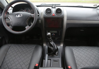 Подержанный автомобиль Great Wall Hover H3 2014 года (12 фото)