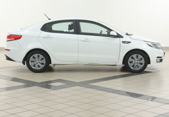 Подержанный автомобиль Kia Rio Sedan 2016 года (5 фото)
