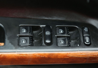 Подержанный автомобиль Volkswagen Passat Wagon 1999 года (17 фото)