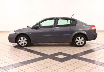 Подержанный автомобиль Renault Megane Sedan 2007 года (4 фото)
