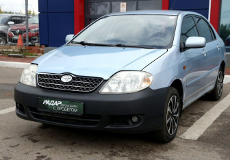 Подержанный автомобиль Toyota Corolla Sedan 2004 года (3 фото)