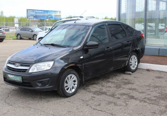 Подержанный автомобиль LADA (ВАЗ) Granta Liftback 2017 года (3 фото)