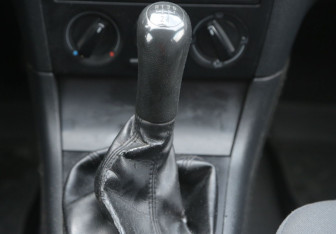 Подержанный автомобиль Skoda Octavia Liftback 2008 года (13 фото)