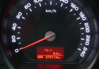 Подержанный автомобиль Kia Sportage 2012 года (18 фото)