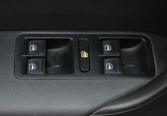 Подержанный автомобиль Volkswagen Polo Sedan 2017 года (17 фото)