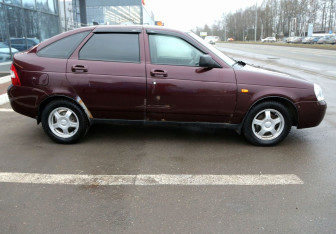 Подержанный автомобиль LADA (ВАЗ) Priora Hatchback 2008 года (7 фото)